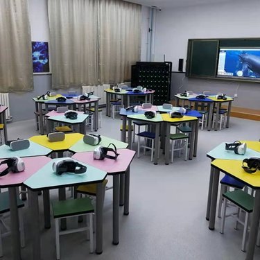 赤峰北方電力職業(yè)技術(shù)學(xué)校 教育科技技術(shù)開(kāi)發(fā)引領(lǐng)新時(shí)代職業(yè)教育