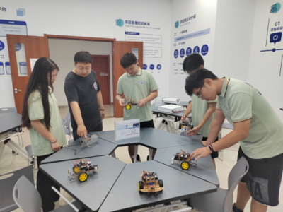 攜手校友共創未來 電信學院開展訪校友促就業活動，深化教育科技技術開發